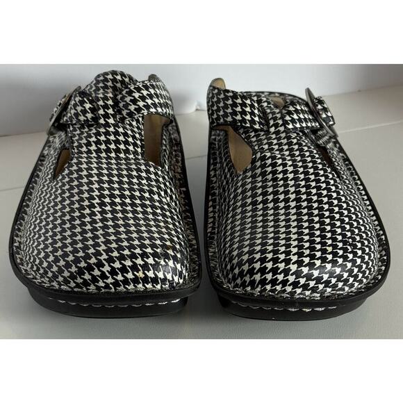 Alegria Clogs Size 37 Houndstooth Neutral Comfortable Cushioned Work Travel - Picture 4 of 7